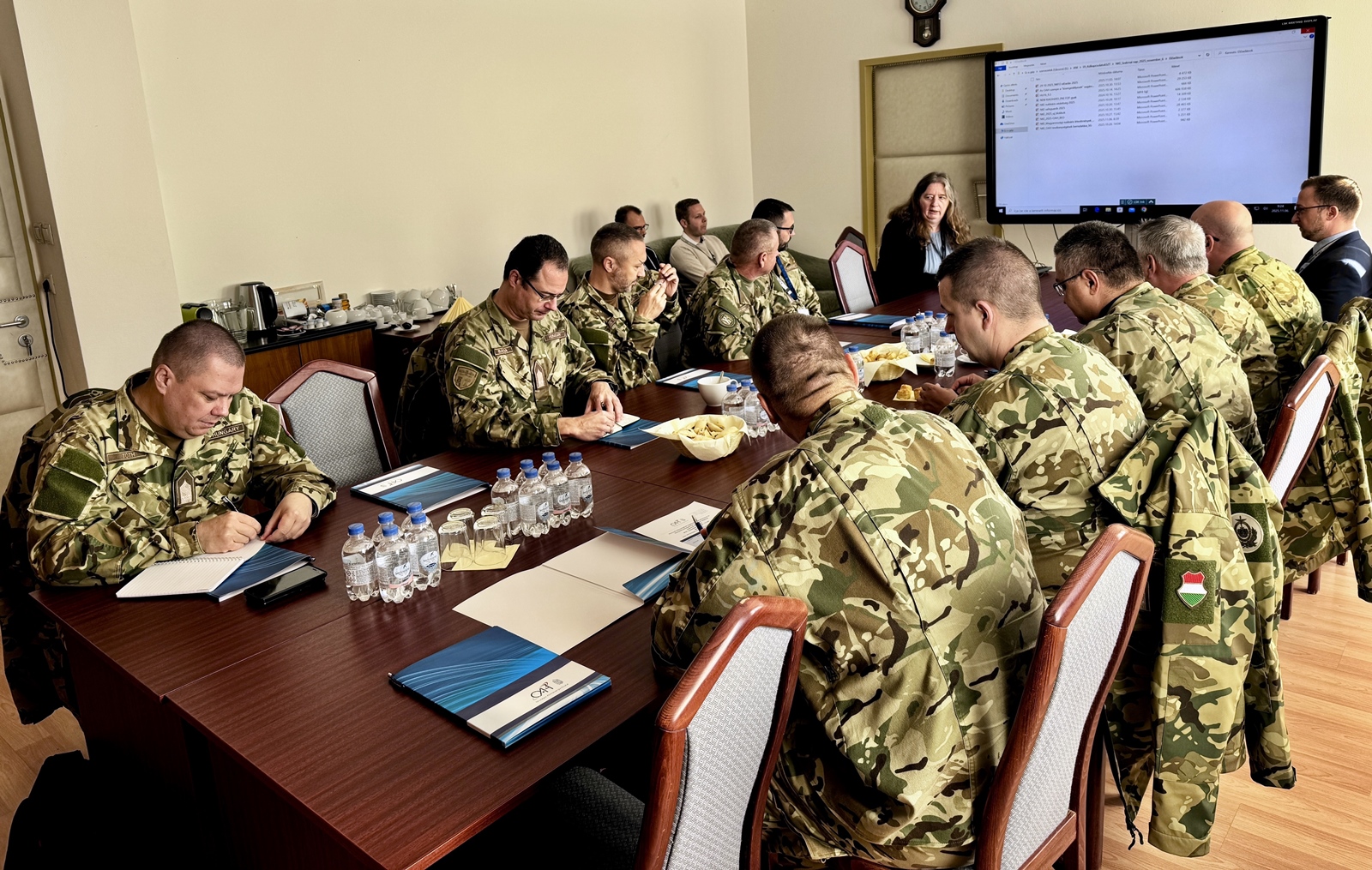 Vezérkari képzés hallgatóinak látogatása